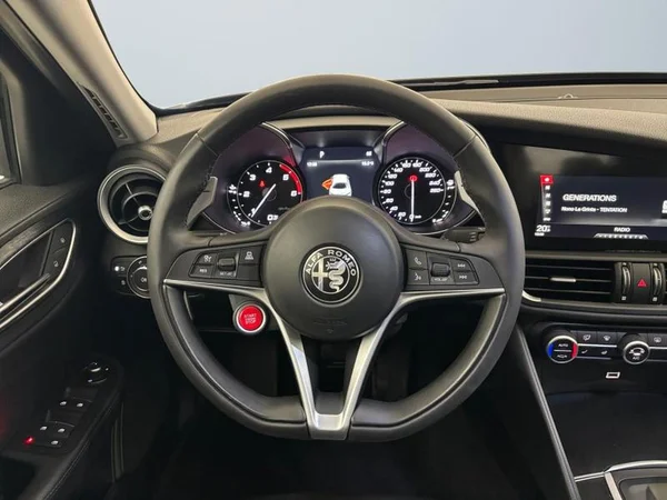 ALFA ROMEO Giulia Dsl (2020) — foto 7 van 28