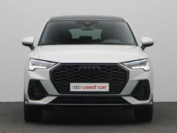 AUDI Q3 Sportback PHEV (2024) — foto 19 van 23