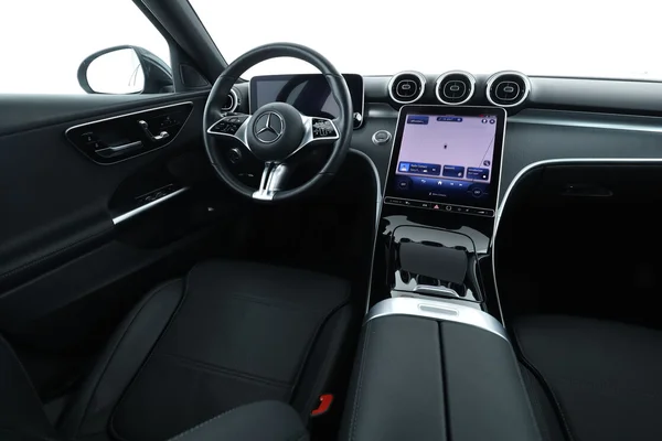 Mercedes-Benz C-Klasse (2024) — foto 4 van 16