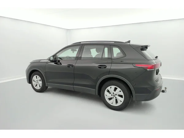 VOLKSWAGEN Tiguan (2025) — foto 35 van 36
