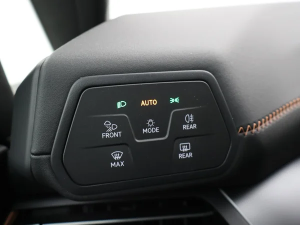 CUPRA Born (2025) — foto 16 van 25