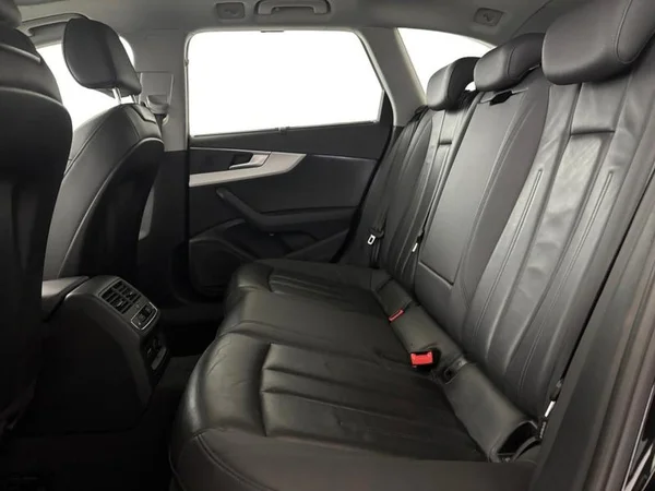 AUDI A4 Avant Dsl (2021) — foto 8 van 17