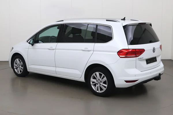Volkswagen Touran (2019) — foto 14 van 20