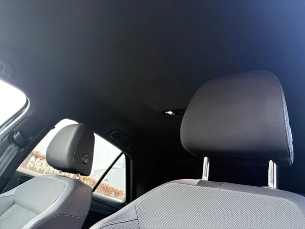 VOLKSWAGEN T-Roc (2025) — foto 13 van 24