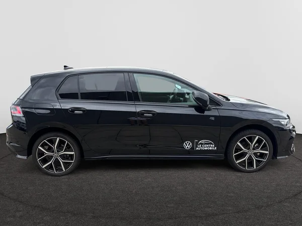 VOLKSWAGEN Golf VIII (2026) — foto 14 van 17
