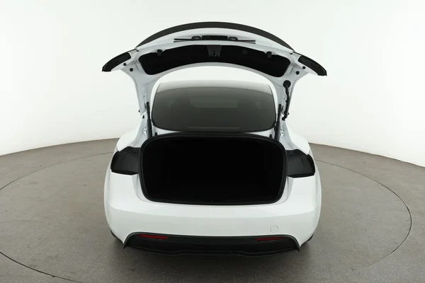 Tesla Model (2025) — foto 8 van 17