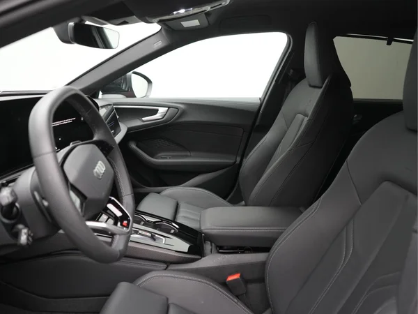 AUDI A5 Avant (2024) — foto 3 van 35