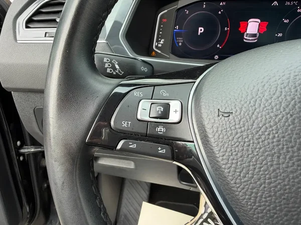 Volkswagen Tiguan (2019) — foto 3 van 24