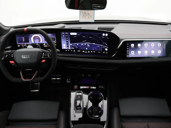 AUDI RS 5 Avant PHEV (2026) — foto 5 van 29