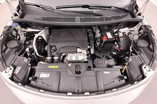Peugeot 3008 (2019) — foto 15 van 29
