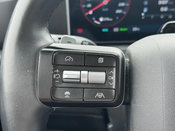 Hyundai Santa Fe (2025) — foto 11 van 29