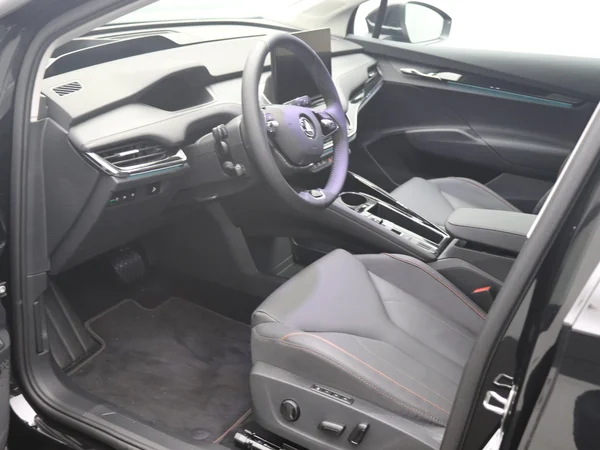 SKODA Enyaq Coupé (2024) — foto 18 van 29