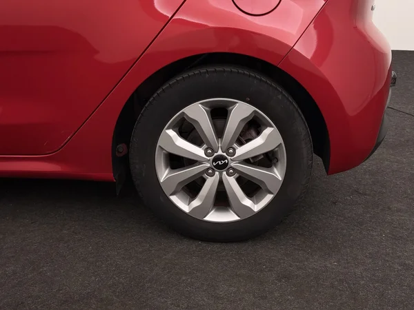 KIA Rio (2022) — foto 7 van 26