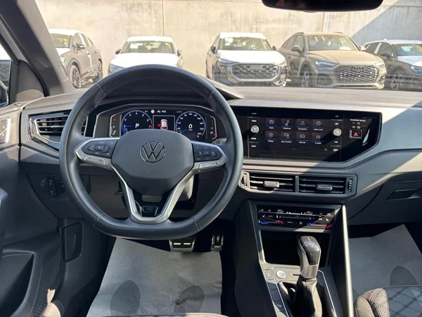 VOLKSWAGEN Taigo (2024) — foto 3 van 22