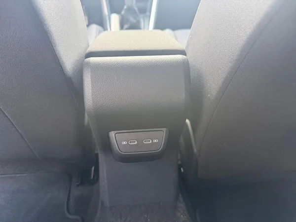 VOLKSWAGEN Taigo (2022) — foto 17 van 19