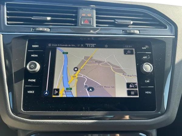 VOLKSWAGEN Tiguan Dsl (2022) — foto 9 van 31
