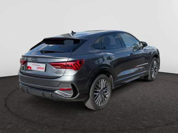AUDI Q3 Sportback (2024) — foto 21 van 24