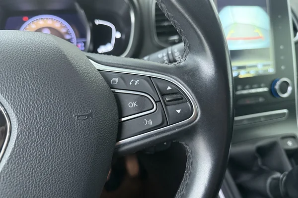Renault Grand Scenic (2019) — foto 7 van 18