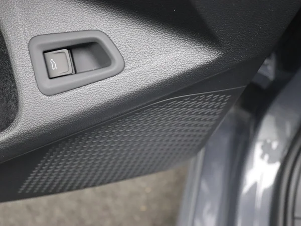 VOLKSWAGEN Golf VIII SW (2024) — foto 19 van 30