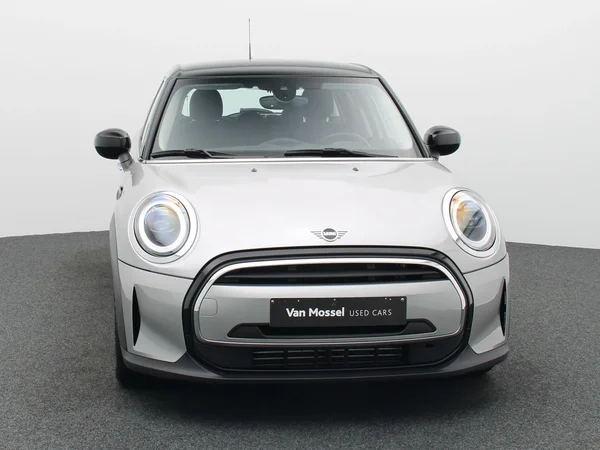 MINI Cooper (2024) — foto 17 van 23