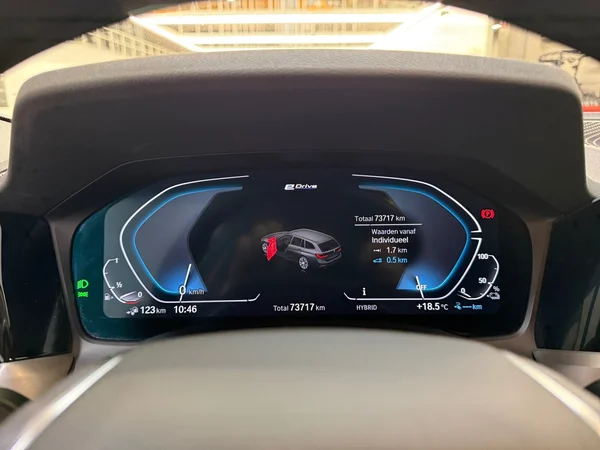BMW 320 (2022) — foto 8 van 30