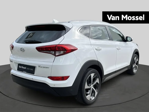 Hyundai Tucson (2018) — foto 13 van 18