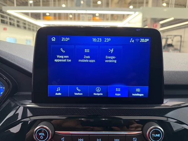 Ford Kuga (2022) — foto 15 van 29