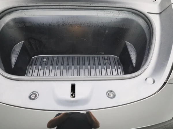 Tesla Model Y (2022) — foto 27 van 41