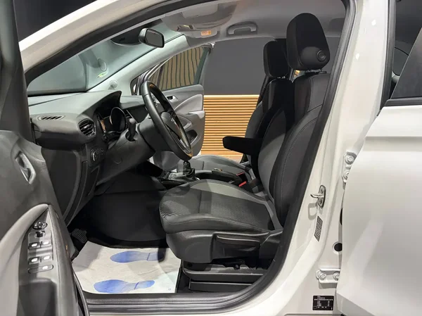 Opel Crossland (2019) — foto 23 van 25