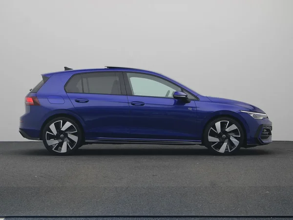 VOLKSWAGEN Golf VIII (2024) — foto 18 van 20