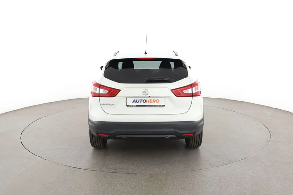 Nissan Qashqai (2016) — foto 11 van 16