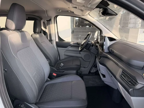 Ford Transit Custom — foto 2 van 24