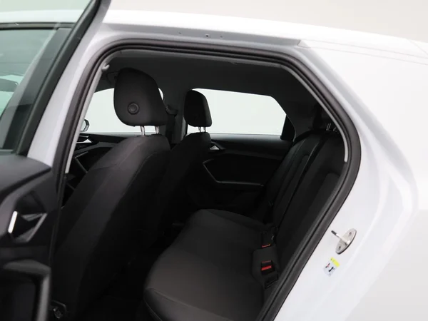 Audi A1 Sportback (2023) — foto 2 van 38