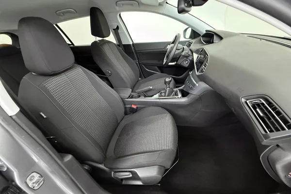 Peugeot 308 (2020) — foto 8 van 28