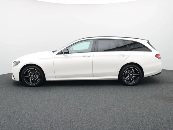 Mercedes-Benz E-Klasse (2022) — foto 24 van 29