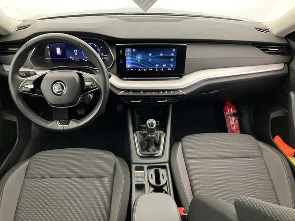 SKODA Octavia Combi (2022) — foto 29 van 36