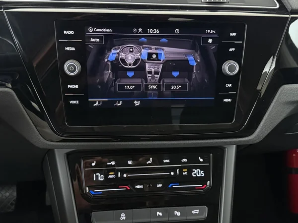 VOLKSWAGEN Touran (2025) — foto 9 van 19