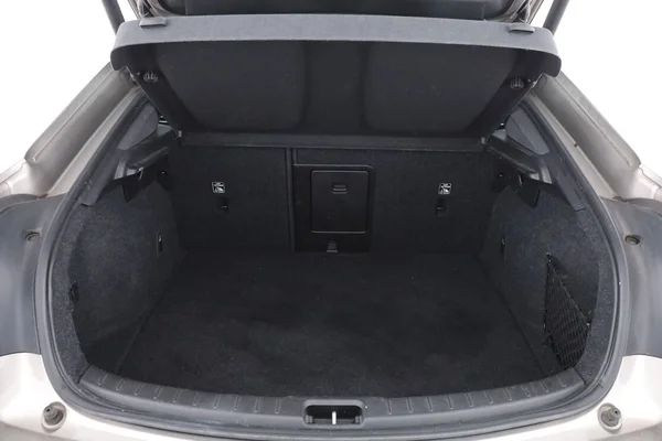 Polestar 2 (2022) — foto 8 van 16