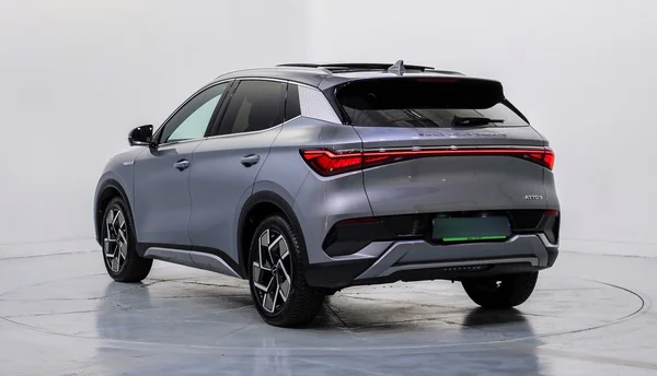 BYD Atto 3 (2024) — foto 23 van 53