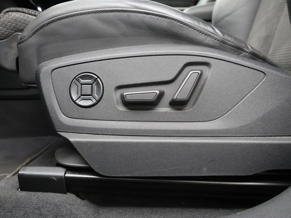 Audi e-tron (2021) — foto 16 van 27
