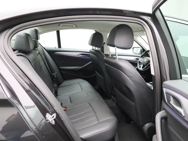 BMW 5 Reeks (2022) — foto 38 van 46