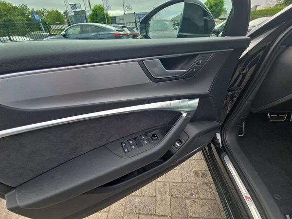 AUDI A6 Avant (2025) — foto 10 van 23
