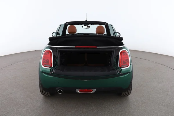 MINI Cabrio (2021) — foto 7 van 16