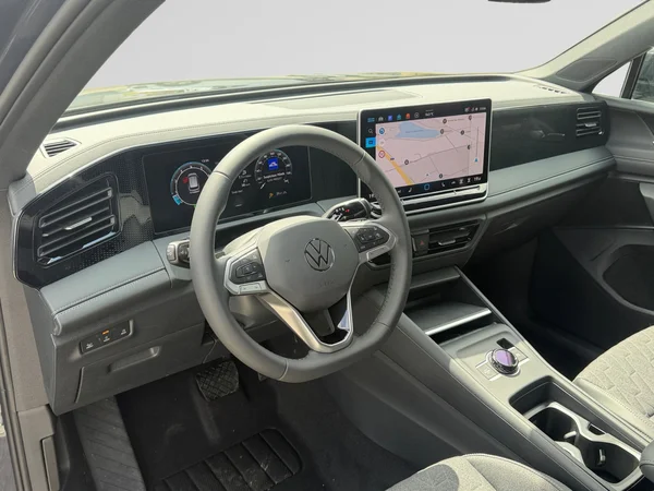 VOLKSWAGEN Tiguan (2026) — foto 4 van 24