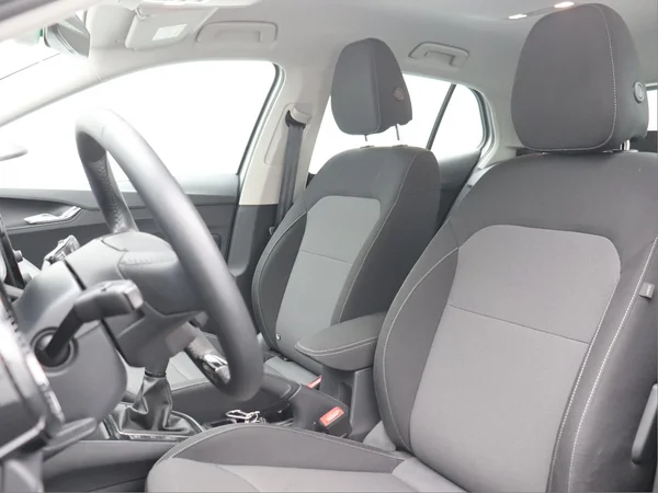 SKODA Fabia (2024) — foto 2 van 15