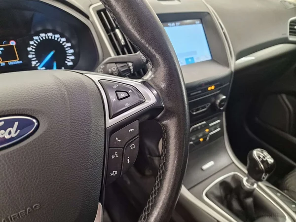 Ford S-Max (2017) — foto 4 van 16