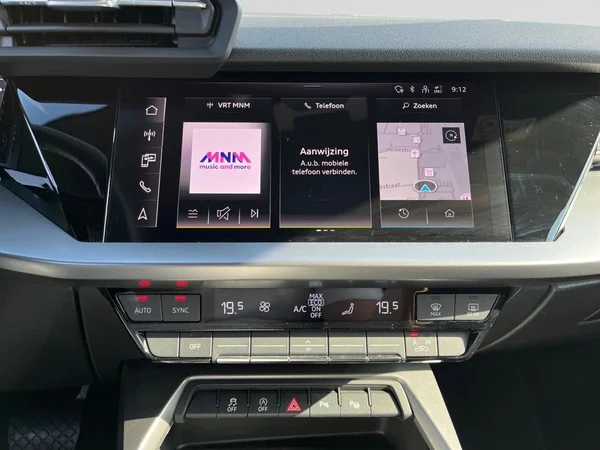 AUDI A3 Sportback (2024) — foto 21 van 21