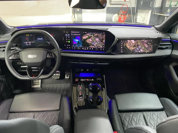 AUDI A5 Avant e-hybrid (PHEV) (2025) — foto 6 van 14