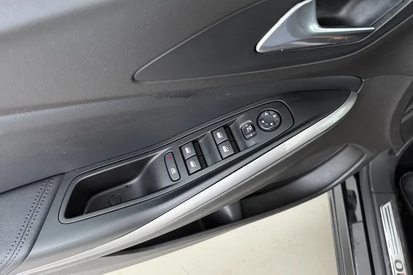 Opel Grandland (2022) — foto 8 van 21