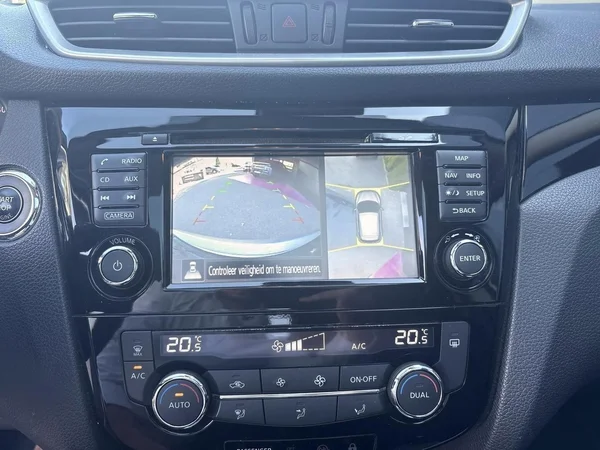 Nissan QASHQAI (2016) — foto 4 van 17